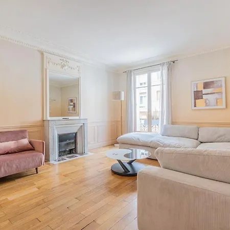 Particulier Dans Le 17ème Arondissement * Parigi